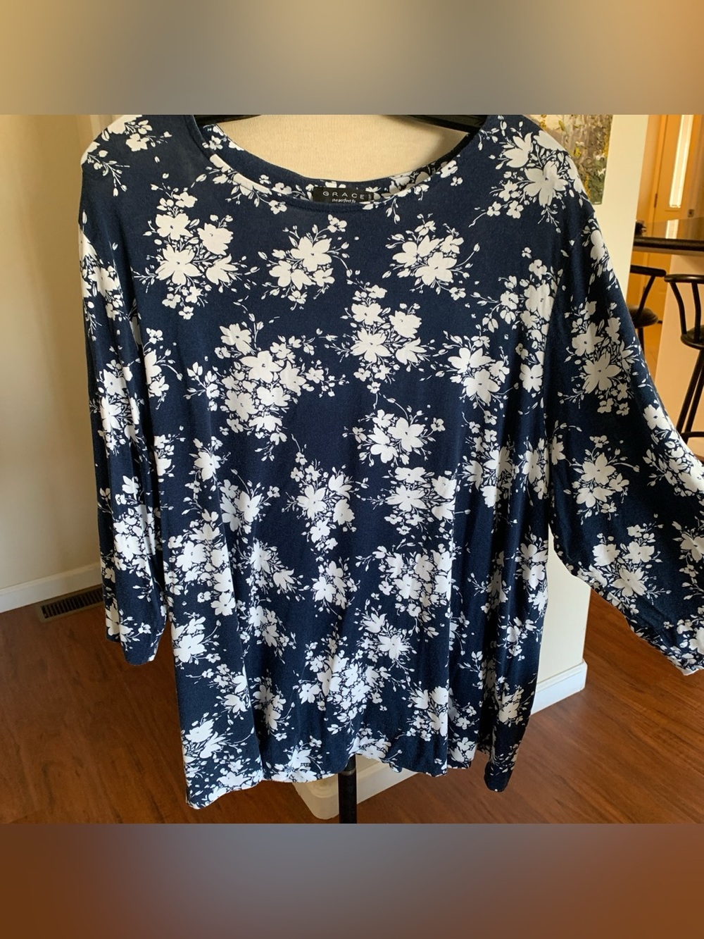Grace Navy and White 3X Floral Long Sleeve Scoop Neck Top